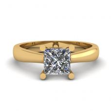 18K Yellow Gold Ring with Princess Cut Diamond