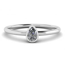 Pear Diamond Small Ring La Promesse